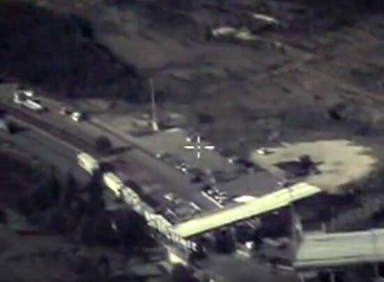 Unobstructed passage of the Syrian-Turkish border by heavy trucks near Reyhanli
