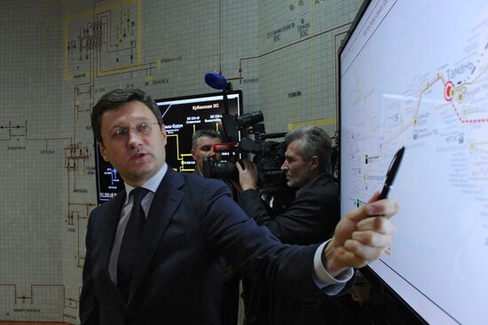 Vladimir Putin visits Crimean Federal District