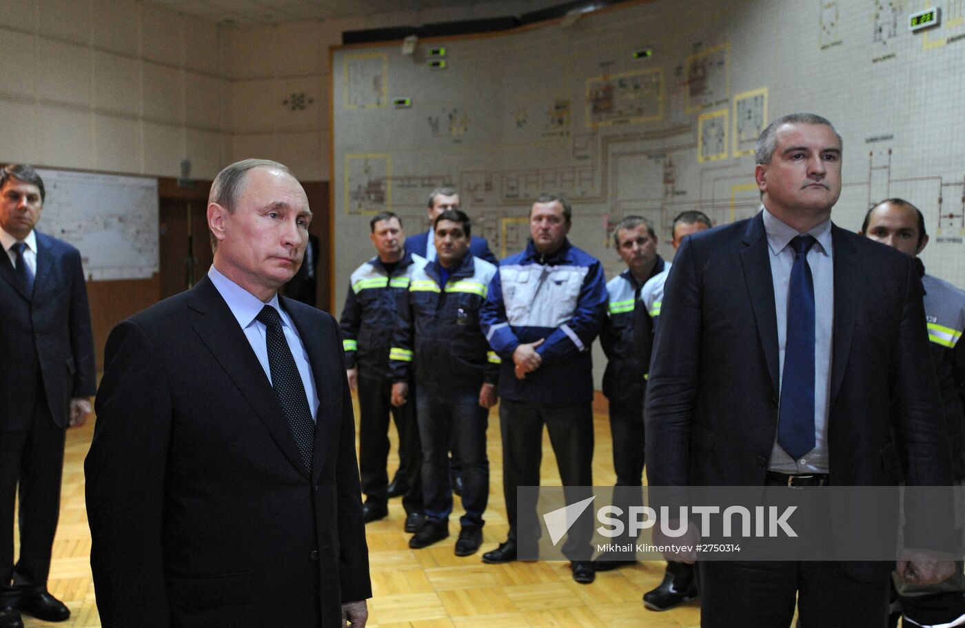 Vladimir Putin visits Crimean Federal District