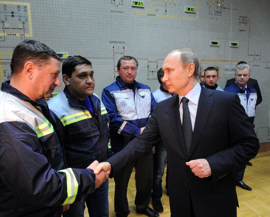 Vladimir Putin visits Crimean Federal District
