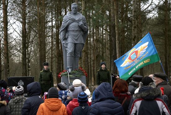 Monument to Soviet soldiers unveiled in Leningrad Region