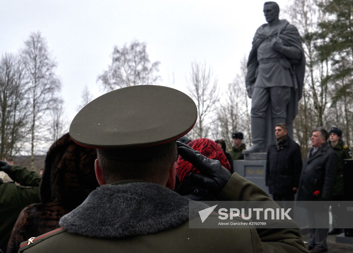 Monument to Soviet soldiers unveiled in Leningrad Region