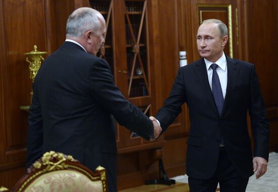 President Putin meets with Rostec Corporation head Chemezov