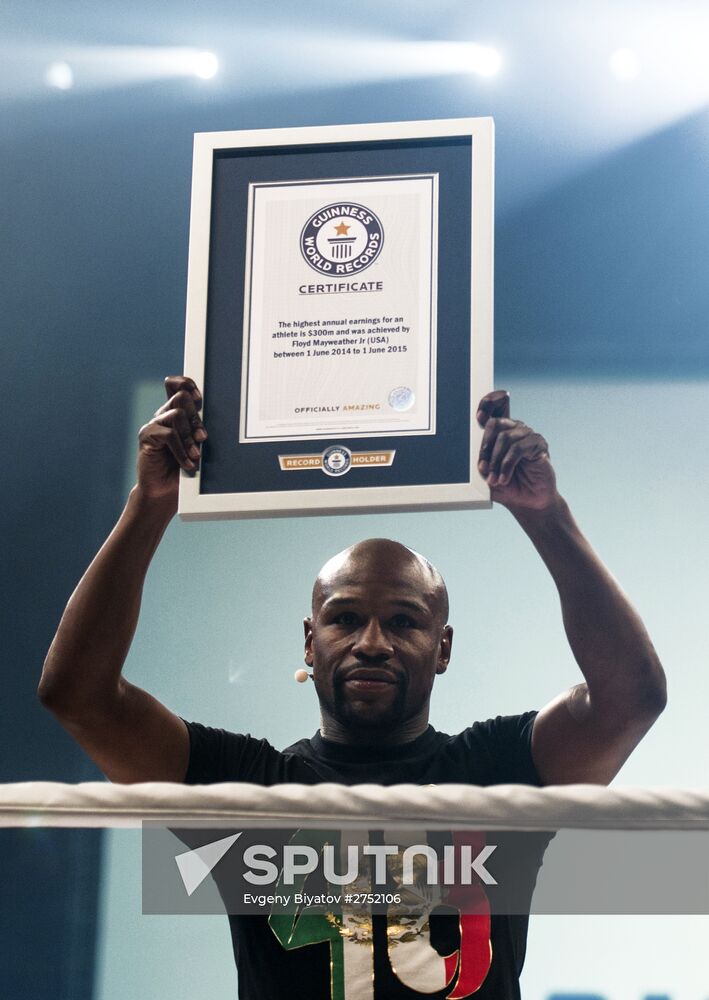 Boxer Floyd Mayweather's open training session in Moscow