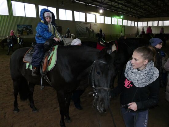 Therapeutic riding center in Donetsk