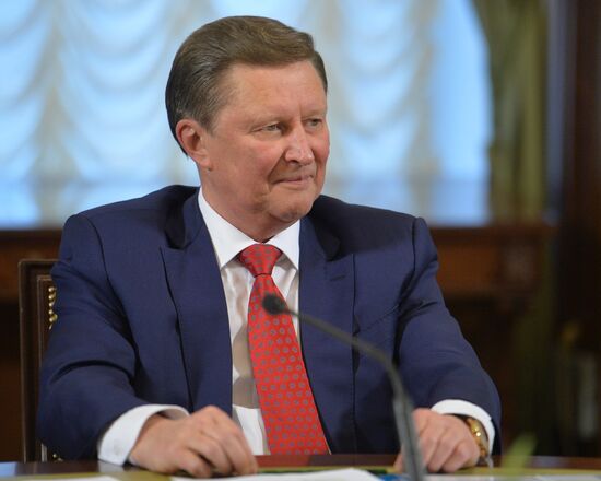 Chief of Staff of the Russian Presidential Executive Office Sergei Ivanov meets with IFAW delegation in Moscow