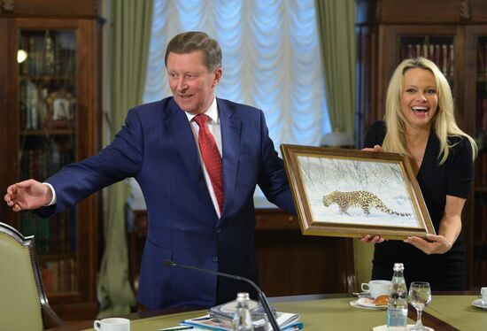 Chief of Staff of the Russian Presidential Executive Office Sergei Ivanov meets with IFAW delegation in Moscow