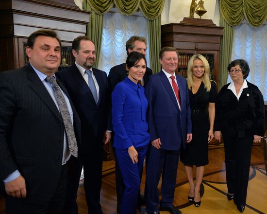 Chief of Staff of the Russian Presidential Executive Office Sergei Ivanov meets with IFAW delegation in Moscow