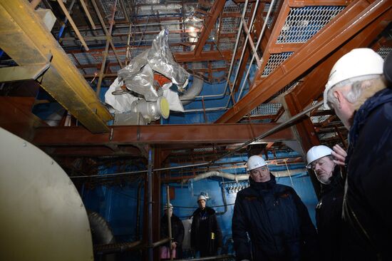 Dmitry Rogozin visits Baltiysky Zavod Shipyards in St.Petersburg