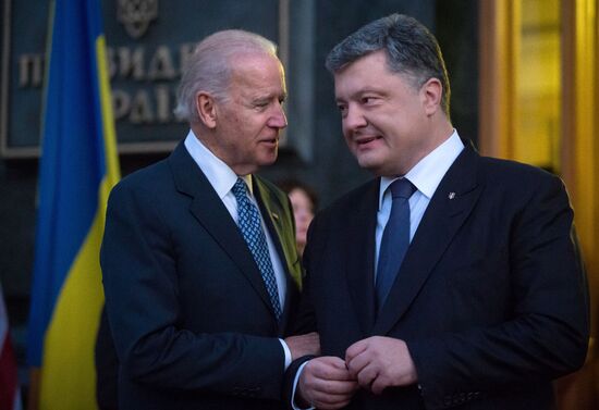 Ukrainian President Petro Poroshenko meets with Vice President of the United States Joe Biden
