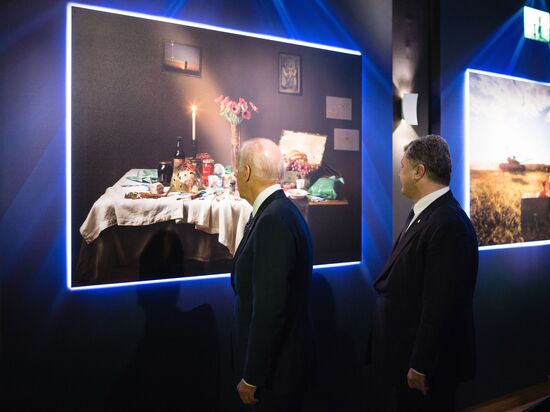 Ukrainian President Petro Poroshenko meets with Vice President of the United States Joe Biden