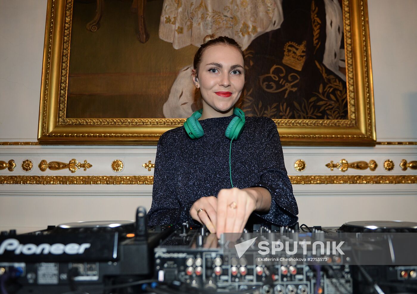 Cocktail party during presentation of new Garrard jewelry collection