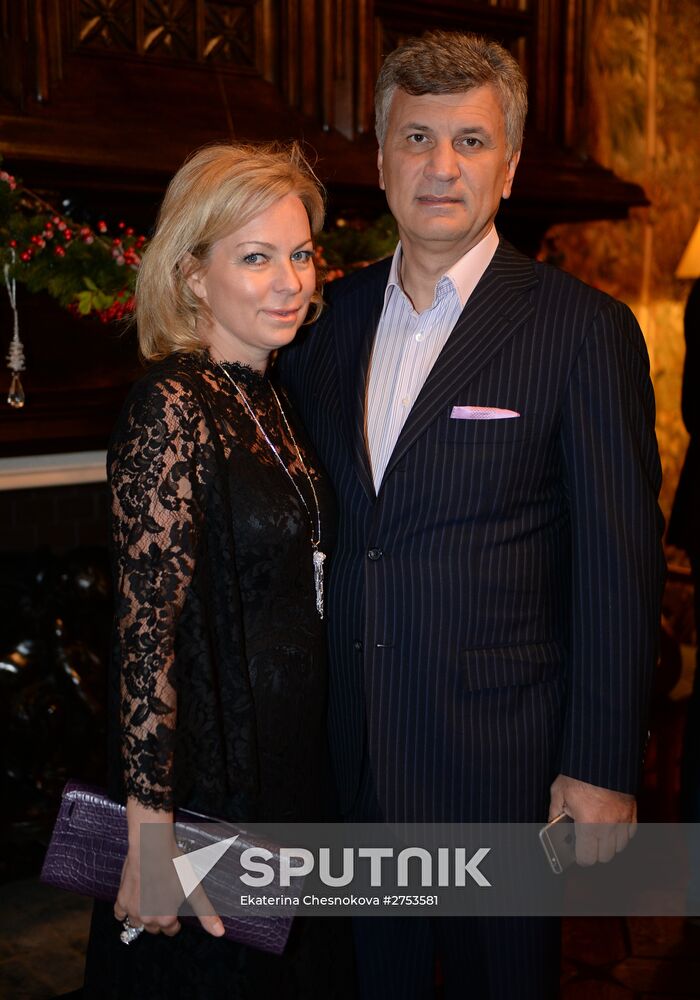 Cocktail party during presentation of new Garrard jewelry collection