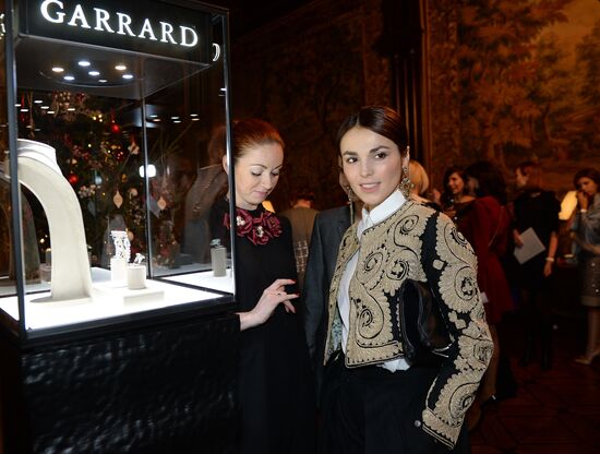 Cocktail party during presentation of new Garrard jewelry collection