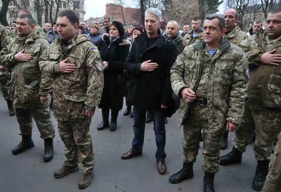 Ukrainian soldiers stage protest in Lviv