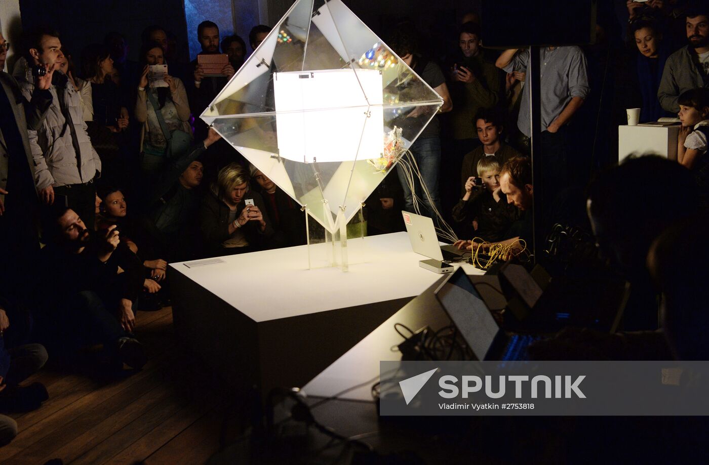 'Polytech.Science.Art: Science.Art.Technologies' exhibition opens in Moscow