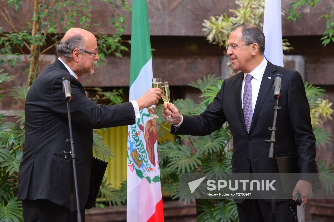 Opening of exhibition dedicated to 125th anniversary of Russian-Mexican relations