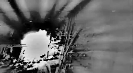 Rostov-on-Don submarine launches 3M-54 Kalibr (Klub) anti-ship missiles