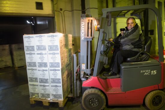 Alcohol products check at Alabinsky customs station