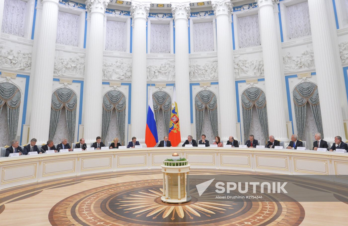 President Vladimir Putin chairs meeting of Mariinsky Theatre's Board of Trustees