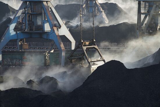 Coal from South Africa unloaded at Odessa port