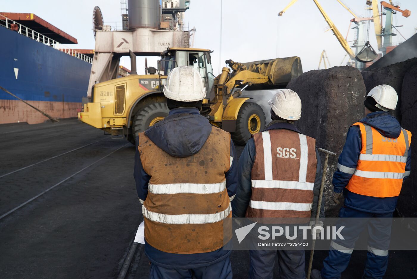 Coal from South Africa unloaded at Odessa port