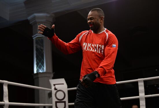 Boxing. Training by Enzo Maccarinelli and Roy Jones Jr.