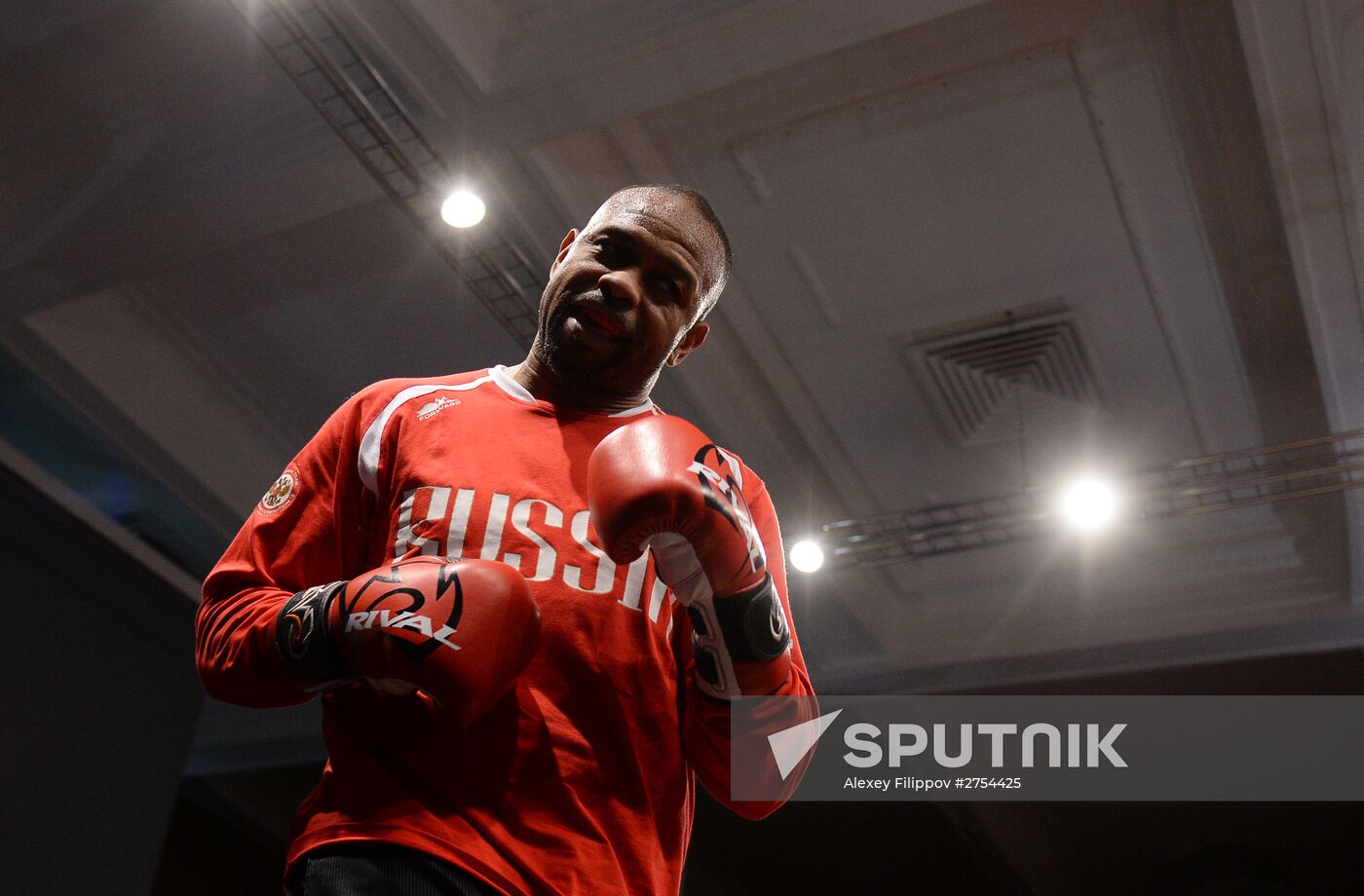 Boxing. Training by Enzo Maccarinelli and Roy Jones Jr.