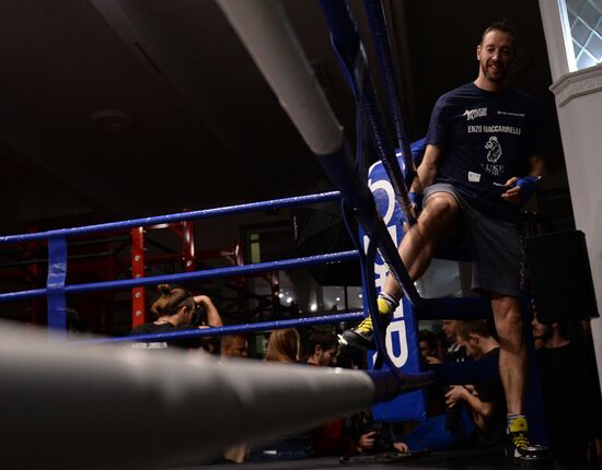 Boxing. Training by Enzo Maccarinelli and Roy Jones Jr.