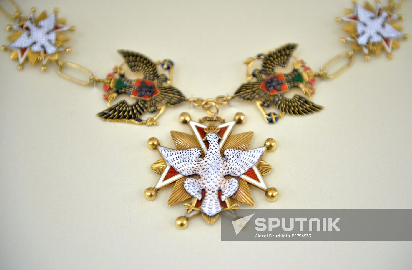 President Putin took part in ceremony of returning missing teasures to Moscow Kremlin Museums