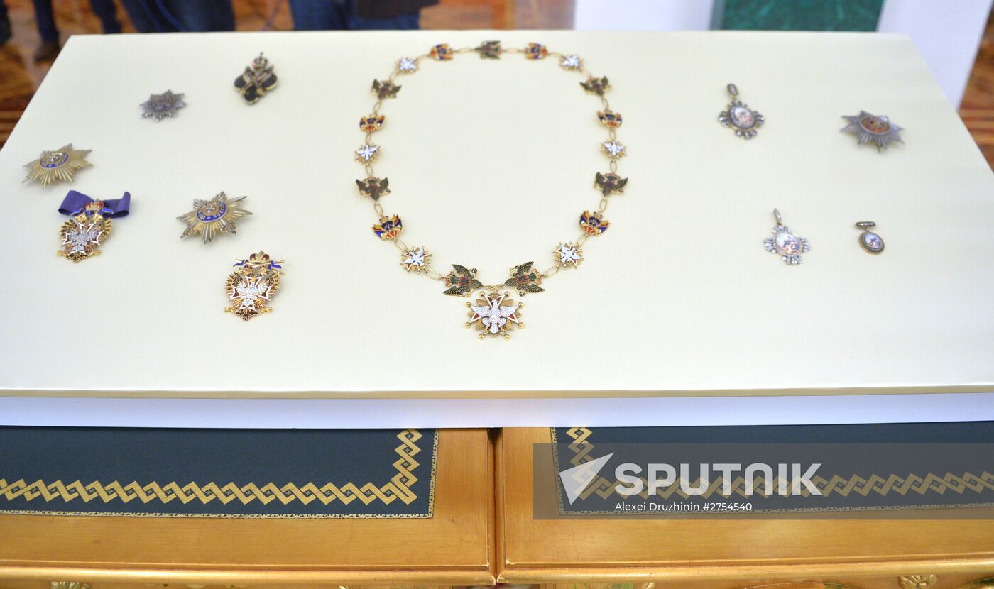 President Putin took part in ceremony of returning missing teasures to Moscow Kremlin Museums