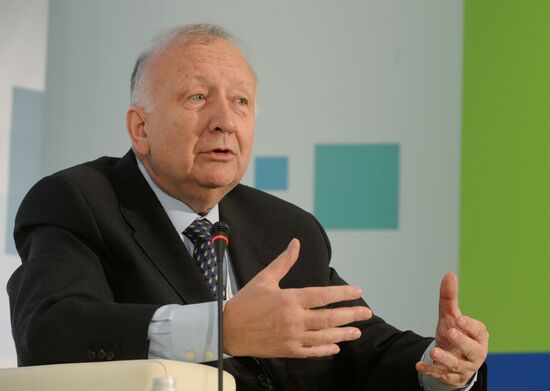 RT conference, Shape-shifting Powers in Today’s World.