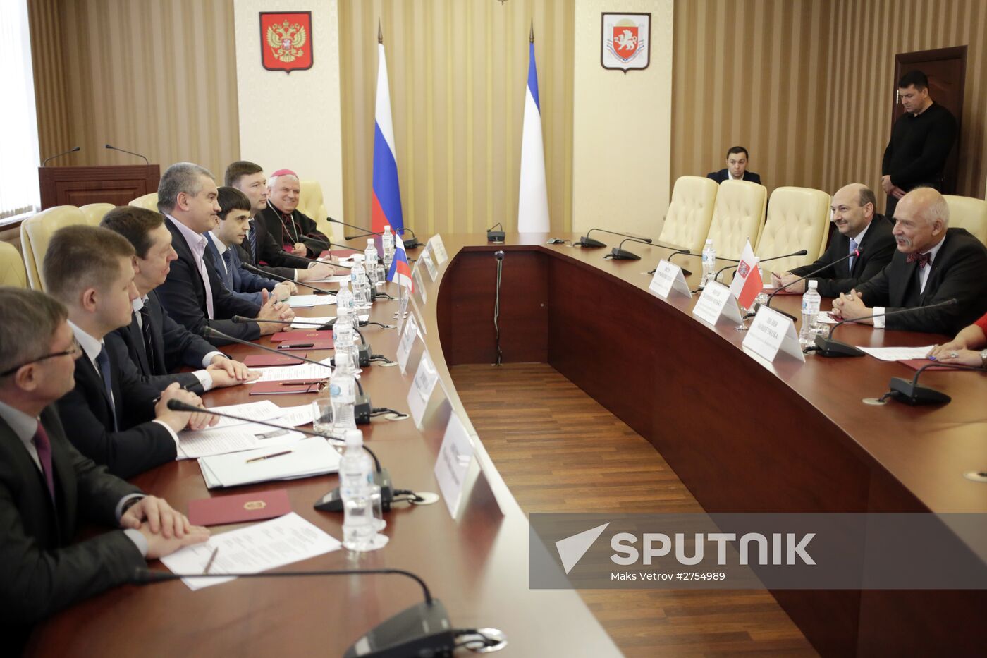 Polish delegation visits Crimea