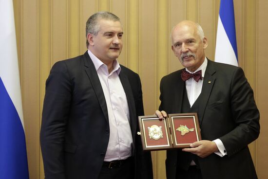 Polish delegation visits Crimea