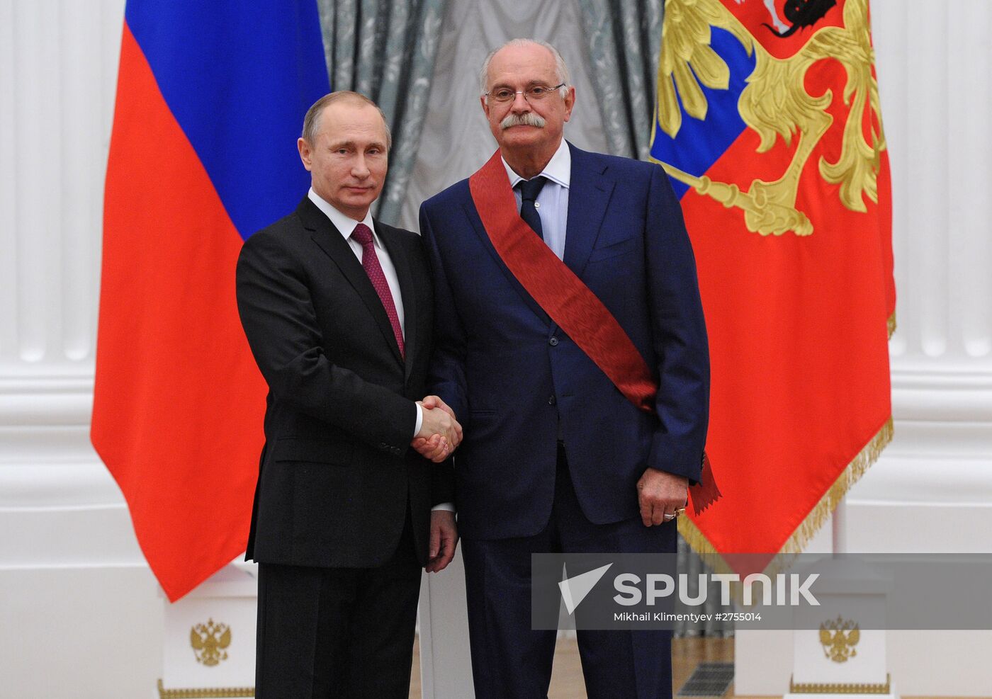 Russian President Vladimir Putin presents state awards