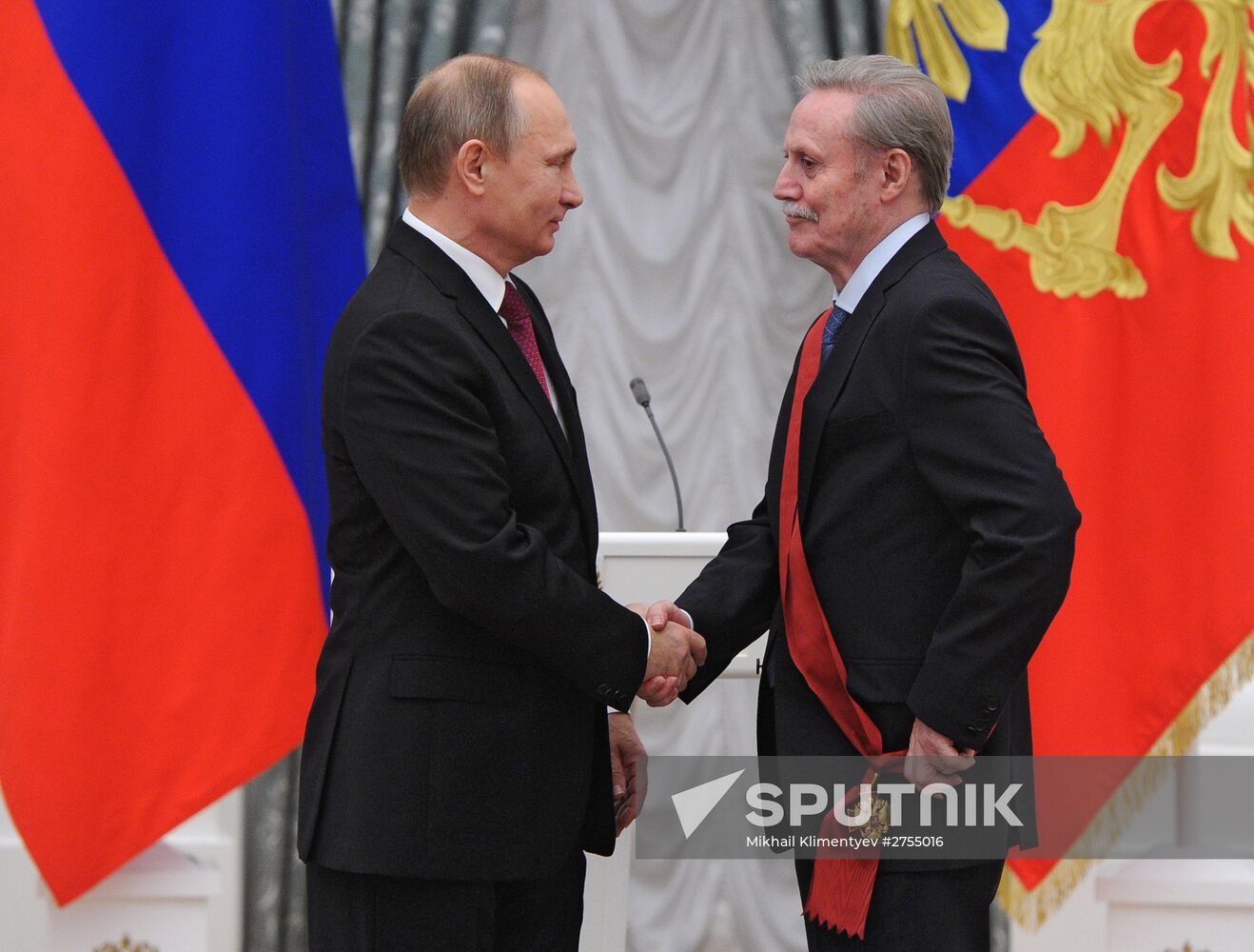 Russian President Vladimir Putin presents state awards