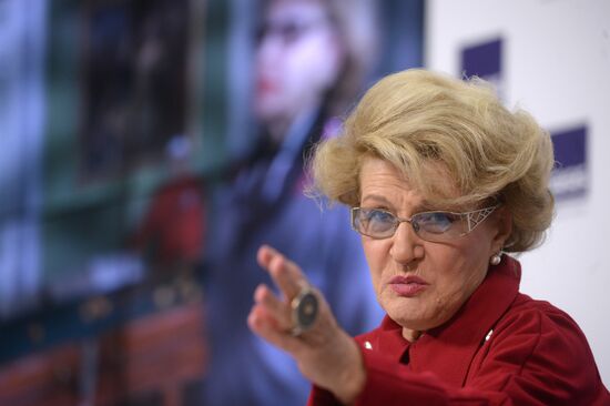 N/c on the release of Gardemarines-1787 and the 80th anniversary of film director Svetlana Druzhinina