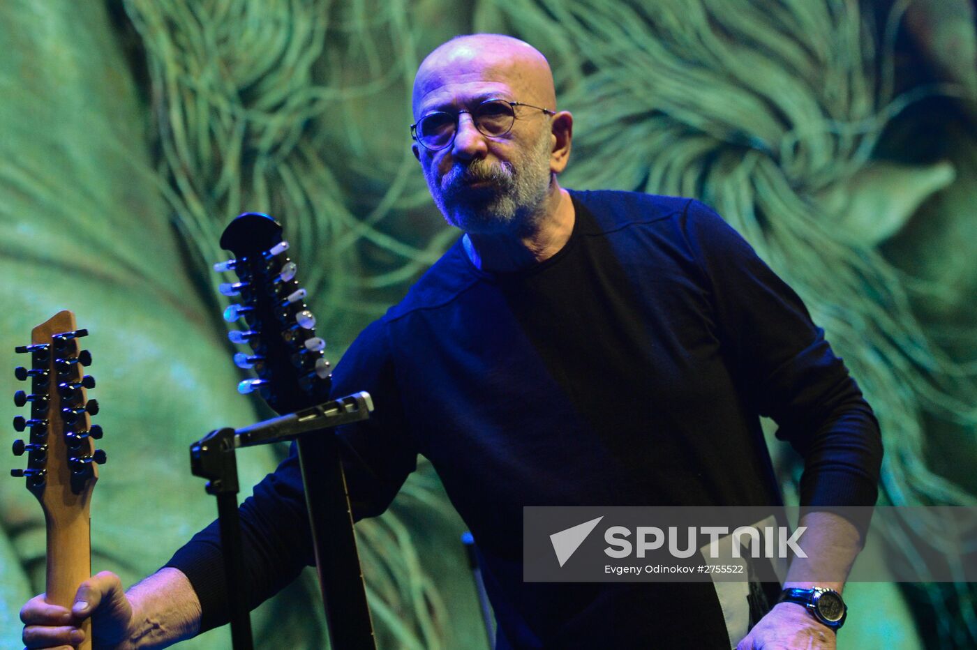 Alexander Rozenbaum presents his new album "Metaphysics"