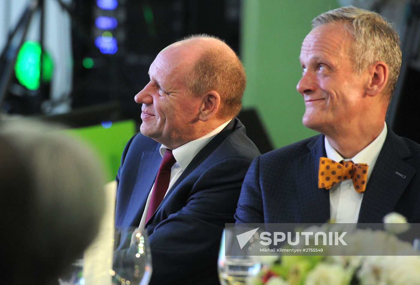 Vladimir Putin visits exhibition marking Russia Today news channel's 10th anniversary