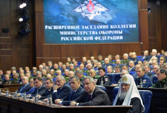 President Putin attends expanded meeting of Defense Ministry Board