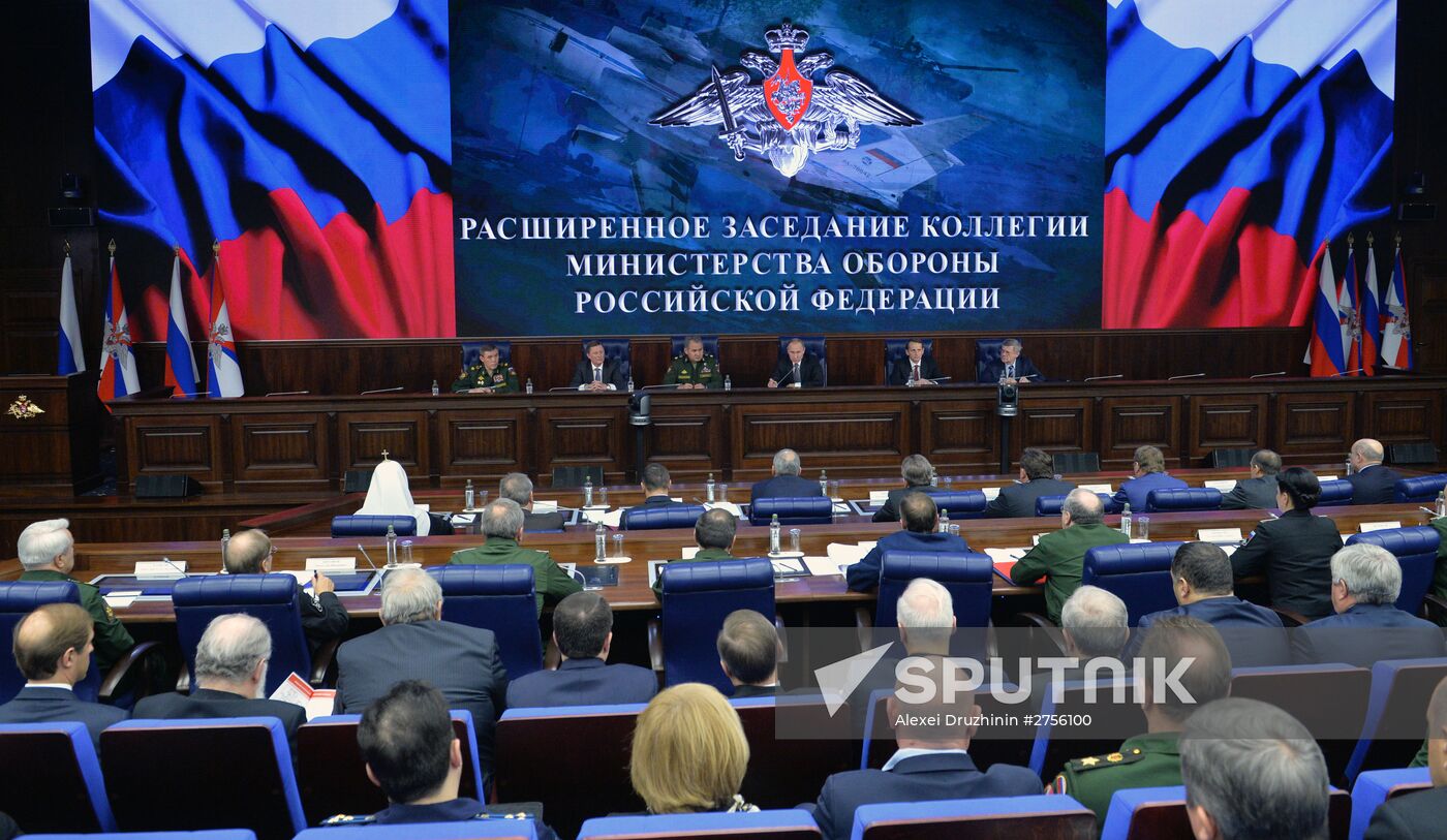 President Putin attends expanded meeting of Defense Ministry Board