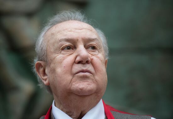 Master class by president of Russian Academy of Arts Zurab Tsereteli