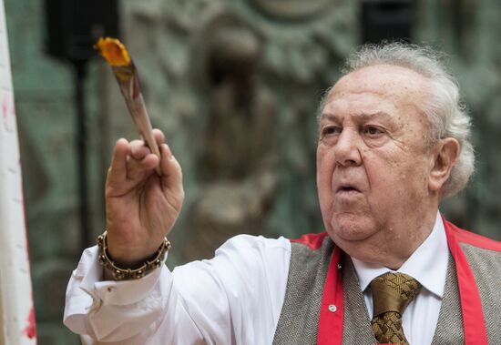 Master class by president of Russian Academy of Arts Zurab Tsereteli