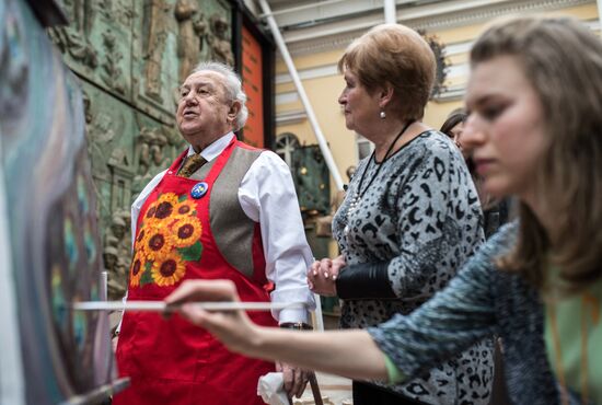 Master class by president of Russian Academy of Arts Zurab Tsereteli