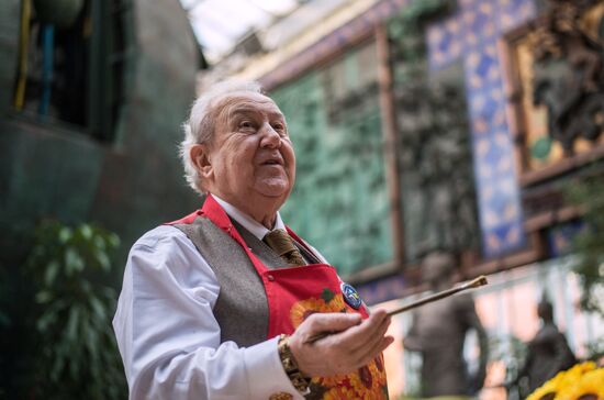 Master class by president of Russian Academy of Arts Zurab Tsereteli