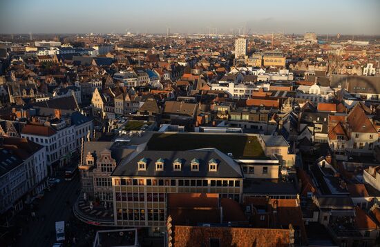 Cities of the world. Ghent