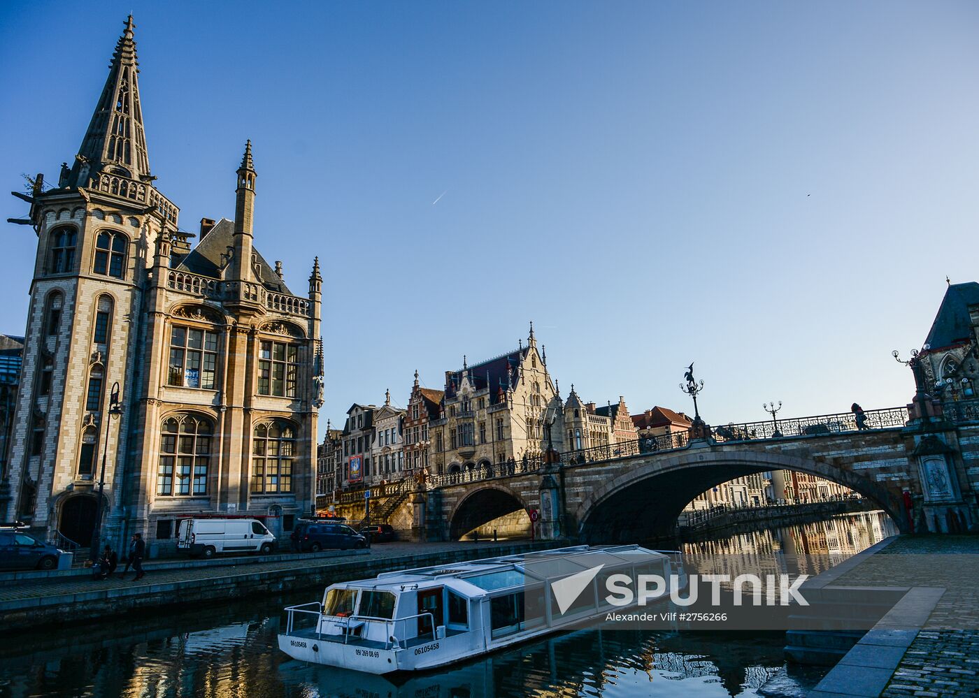 Cities of the world. Ghent