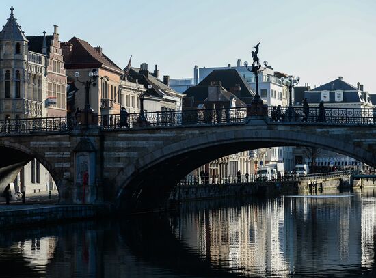 Cities of the world. Ghent
