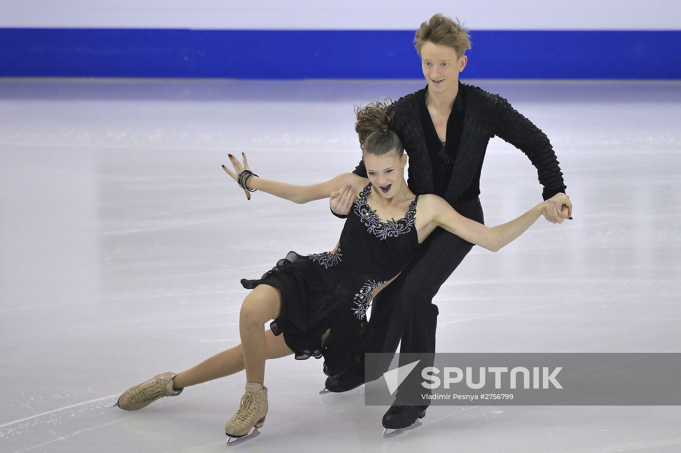 Figure Skating. 2015-2016 ISU Junior Grand Prix Final. Ice Dance. Free skating