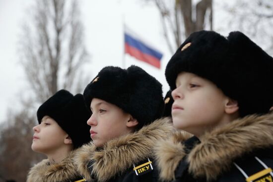 Flags raised at Russian Navy's new ships Zelyony Dol and Serpukhov